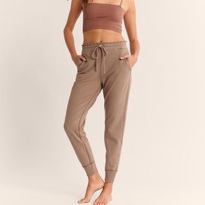 Abercrombie ruffle waistband joggers